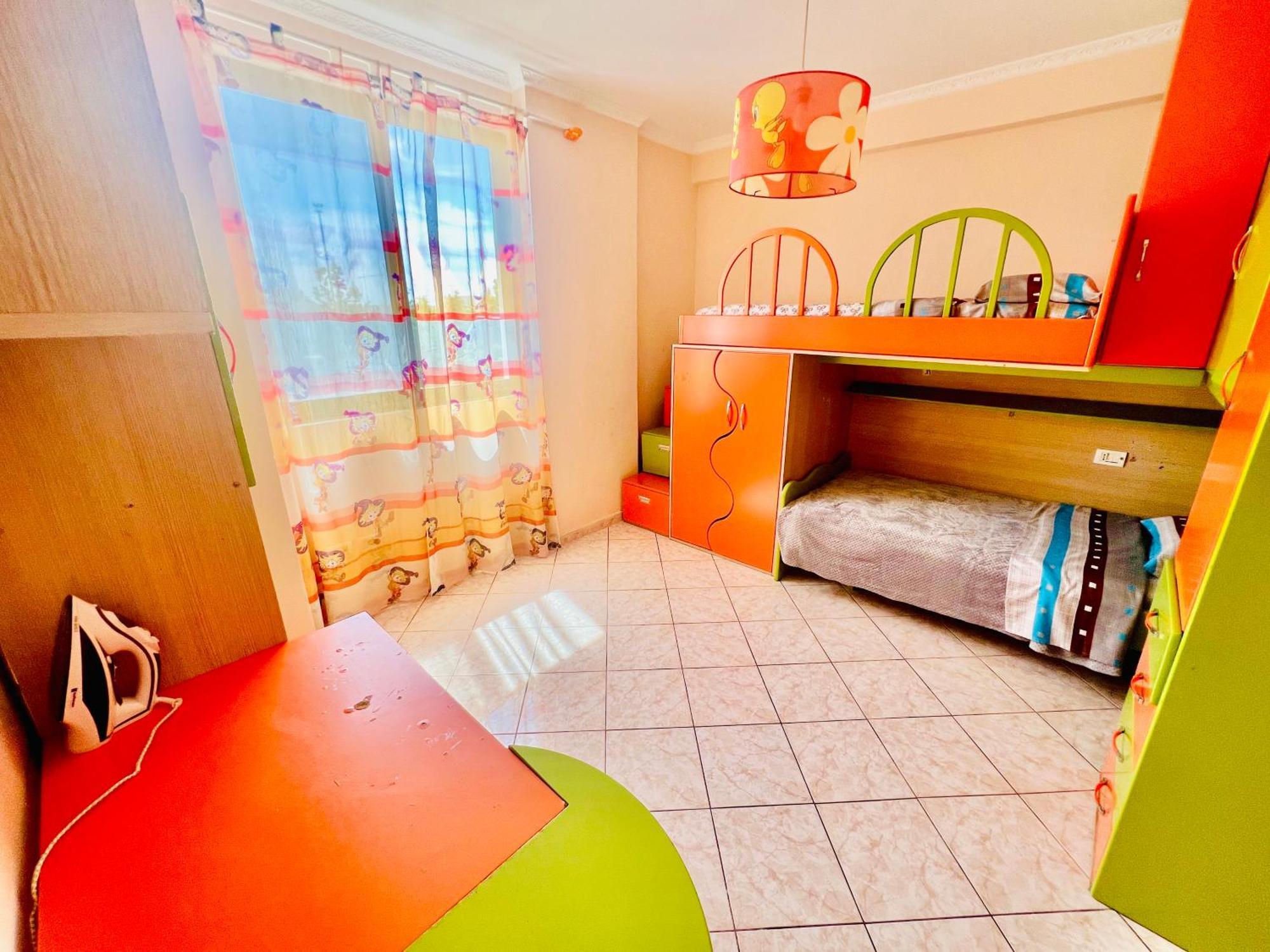 Lovely 3-Bedroom Rental Unit In Durrës Exterior foto