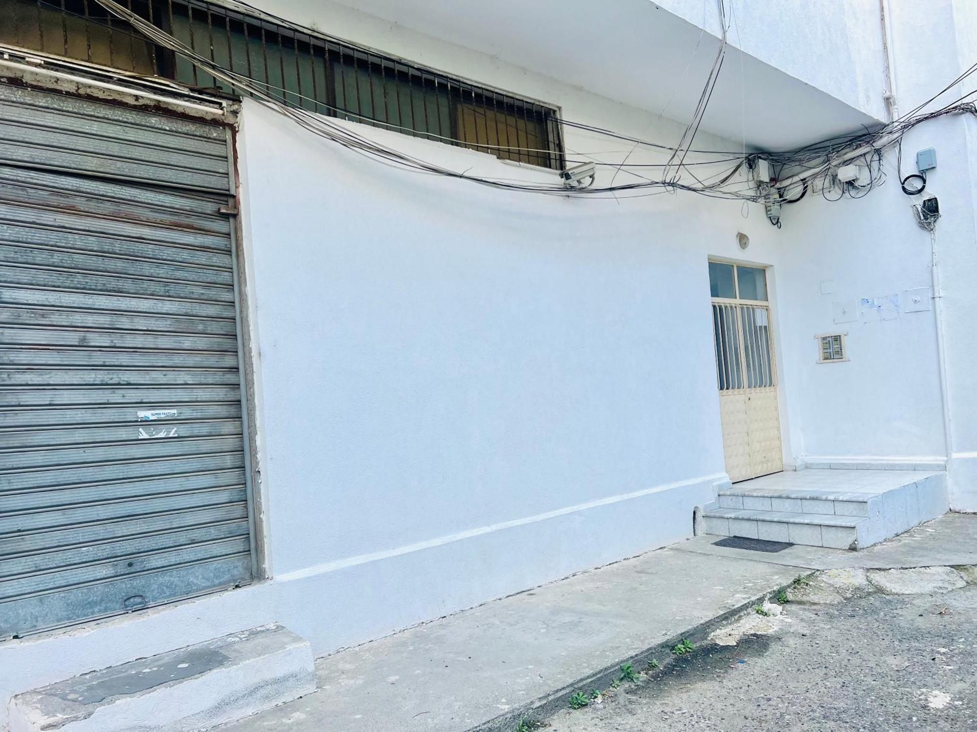 Lovely 3-Bedroom Rental Unit In Durrës Exterior foto
